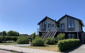 Lovely Holiday Home In Stavoren Near Frisian Lakes
